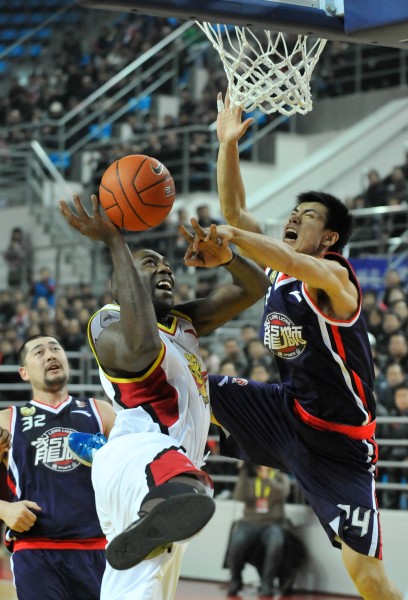 球迷坚定地 球迷坚定地