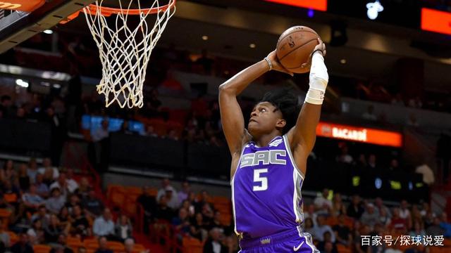 整个场馆霎 整个场馆霎