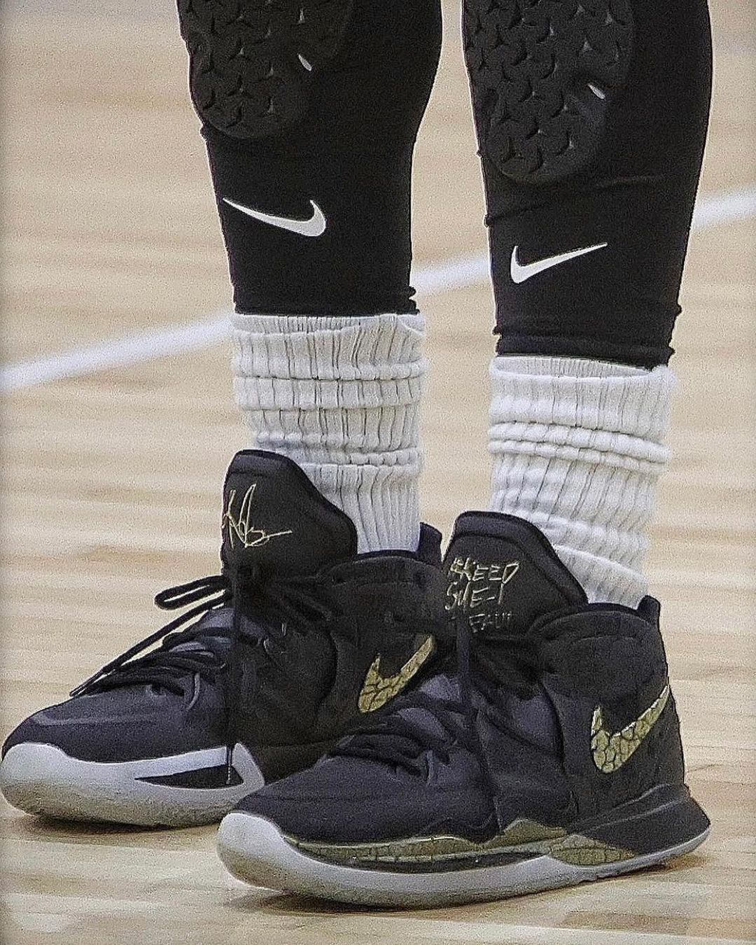 加载与海报 加载与海报