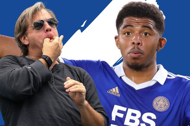 国安球迷跟河南球迷在烧烤店发生冲突，涉事球迷已经被警察带走